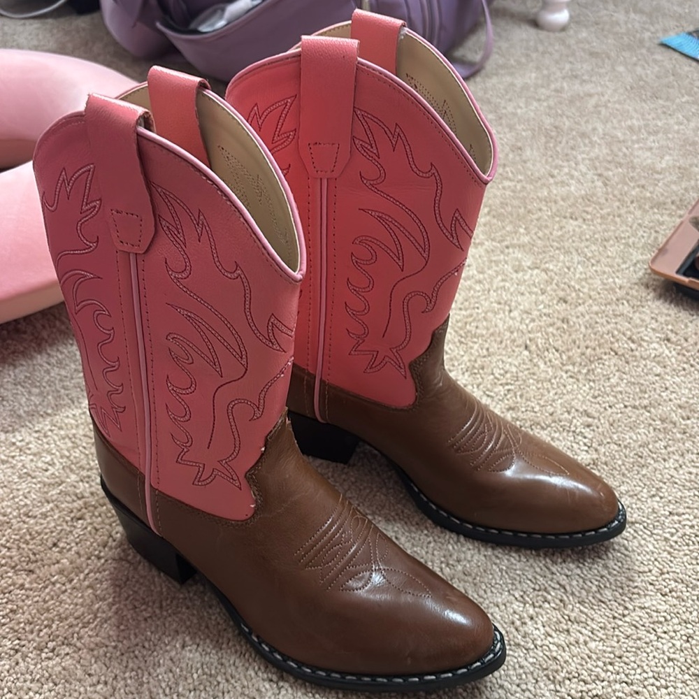 Girls size 2 Leather Cowboy boots